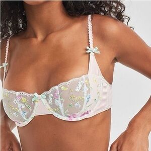 Floral Embroidered Underwire Bra midsummer